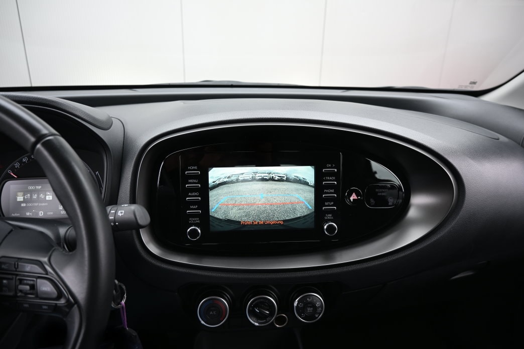 TOYOTA Aygo X 1.0 VVT-i Comfort CVT - 12