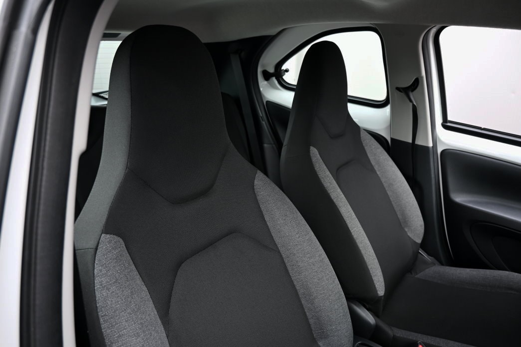 TOYOTA Aygo X 1.0 VVT-i Comfort CVT - 6