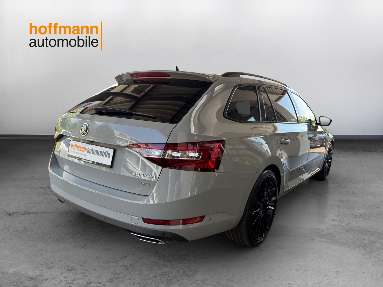 SKODA Superb Combi 2.0 TSI SportLine+ DSG 4x4 - 4