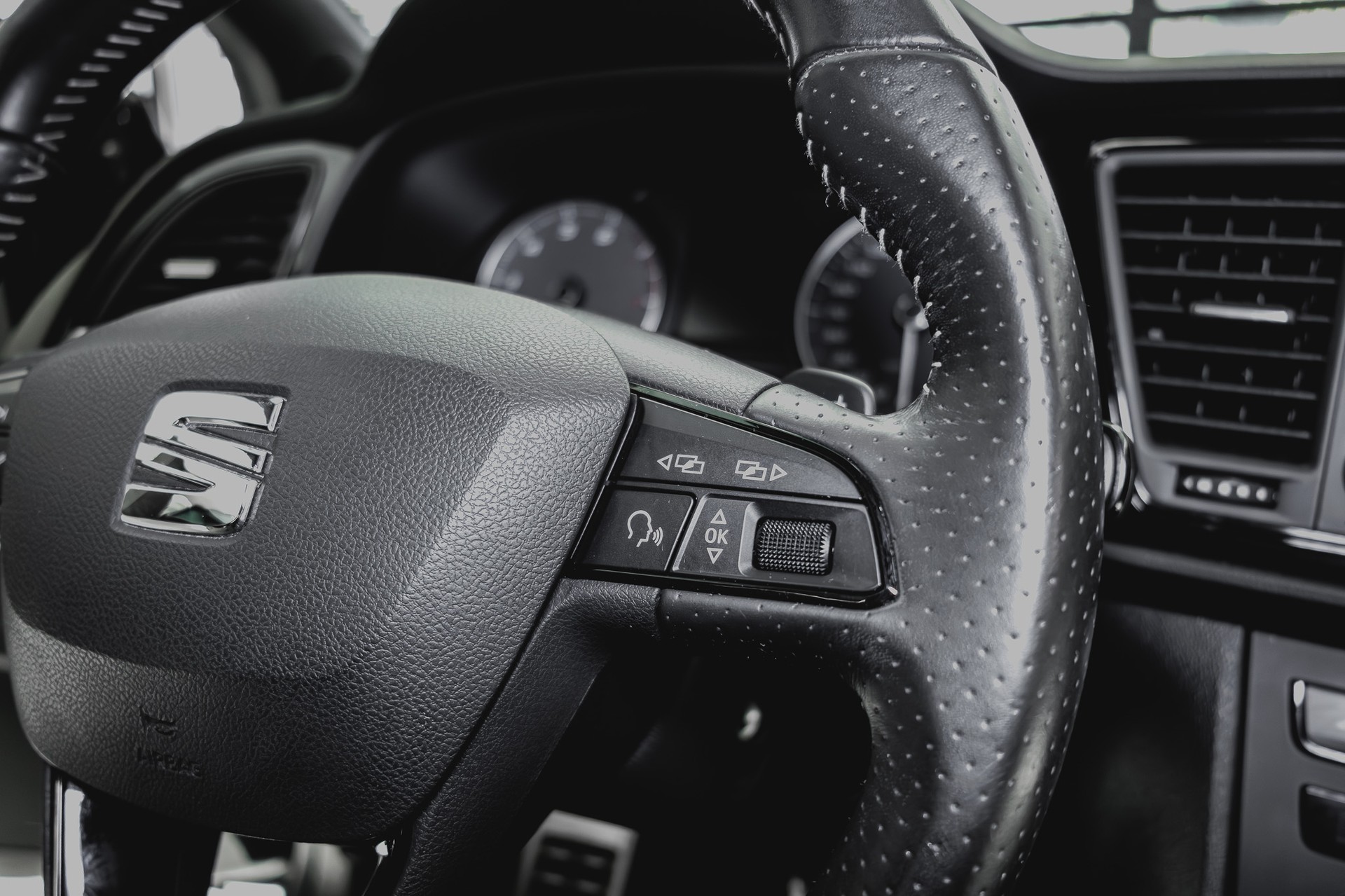 SEAT Leon 2.0 TSI Cupra 280 DSG - 13