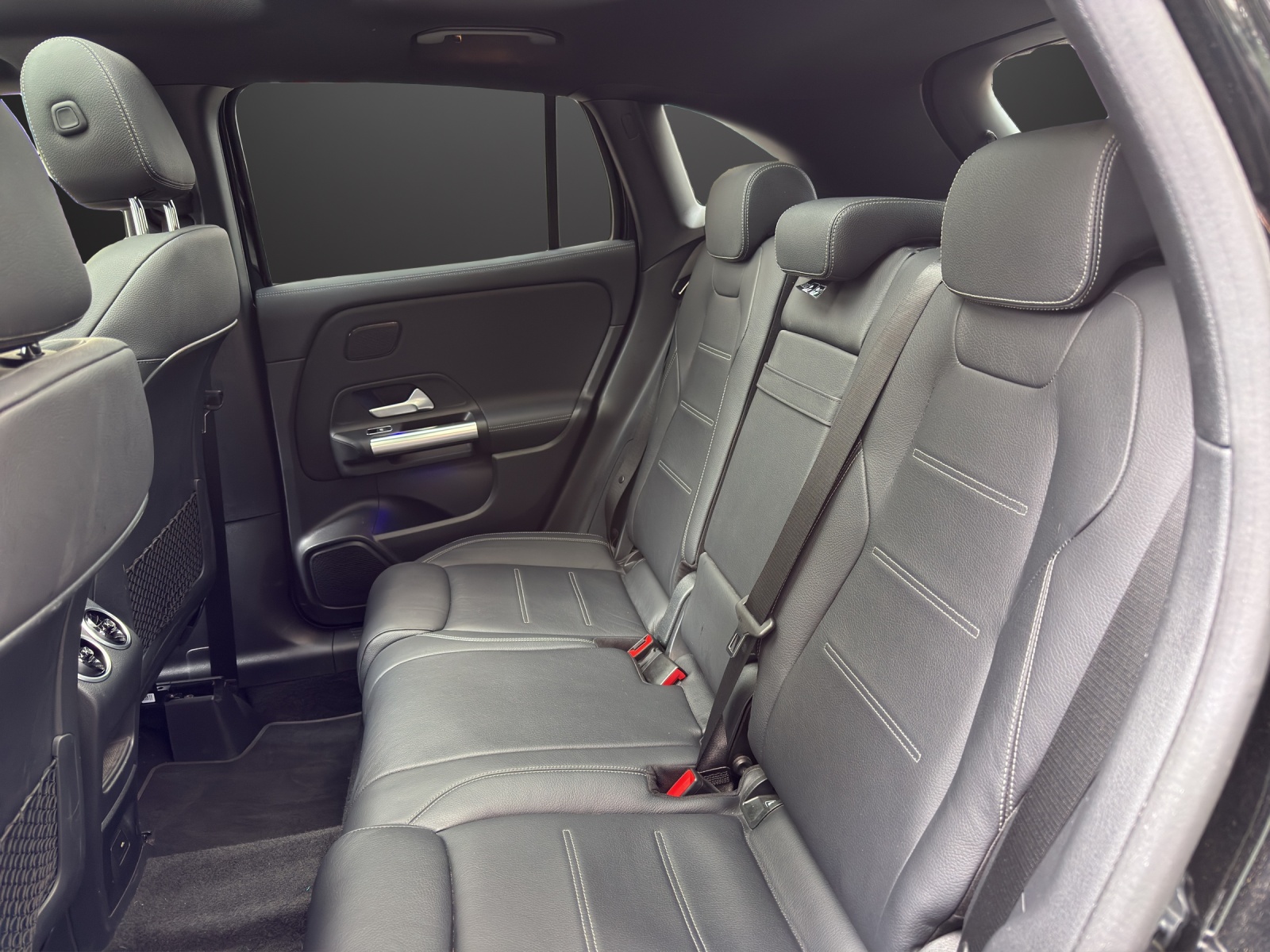 MERCEDES-BENZ GLA 250 4Matic AMG Line 8G-DCT - 14