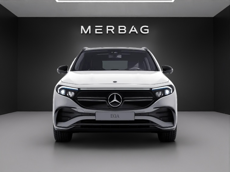 MERCEDES-BENZ EQA 300 AMG Line 4Matic - 2