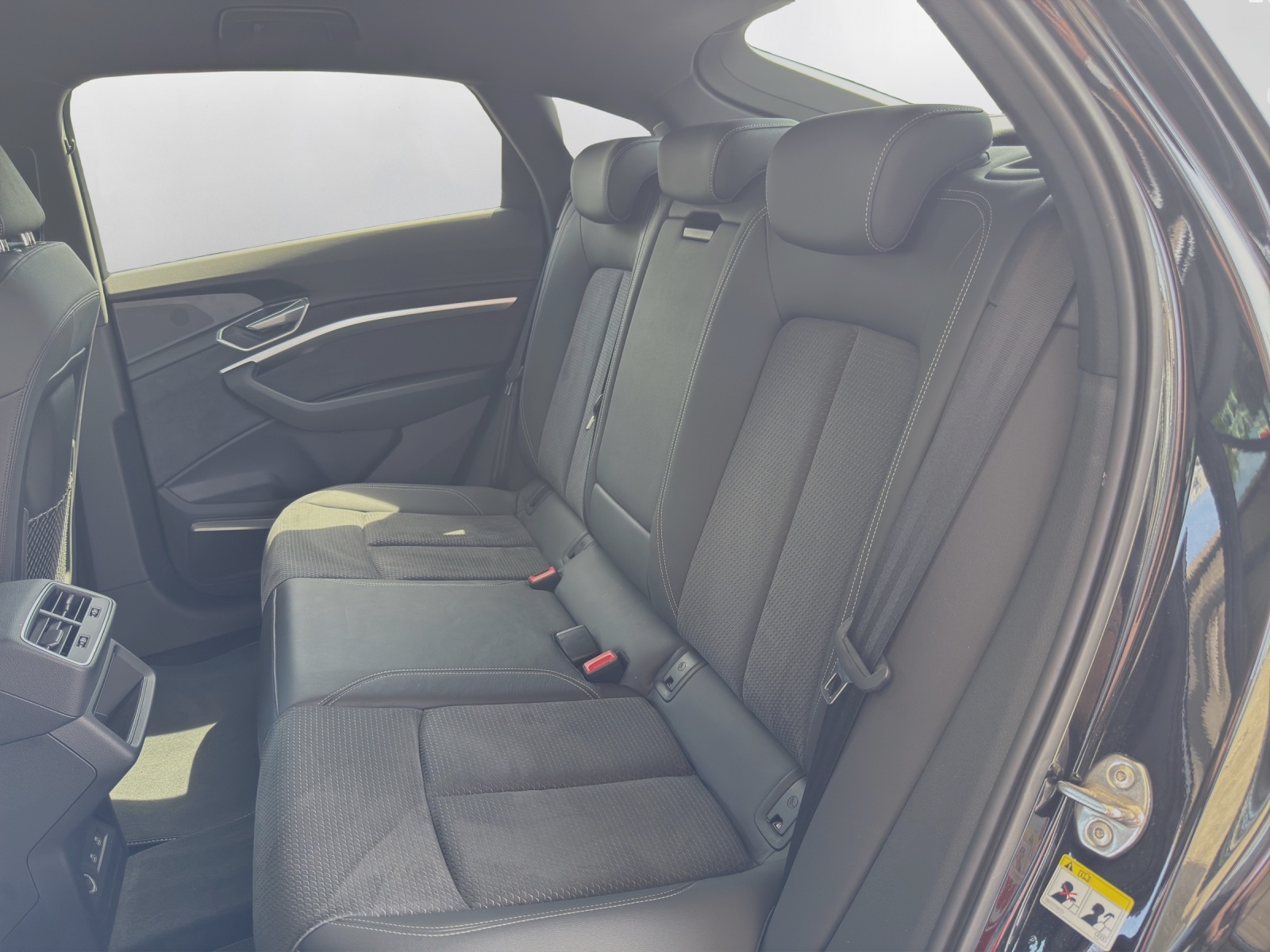 AUDI e-tron 55 Sportback S Line Black Edition quattro - 11