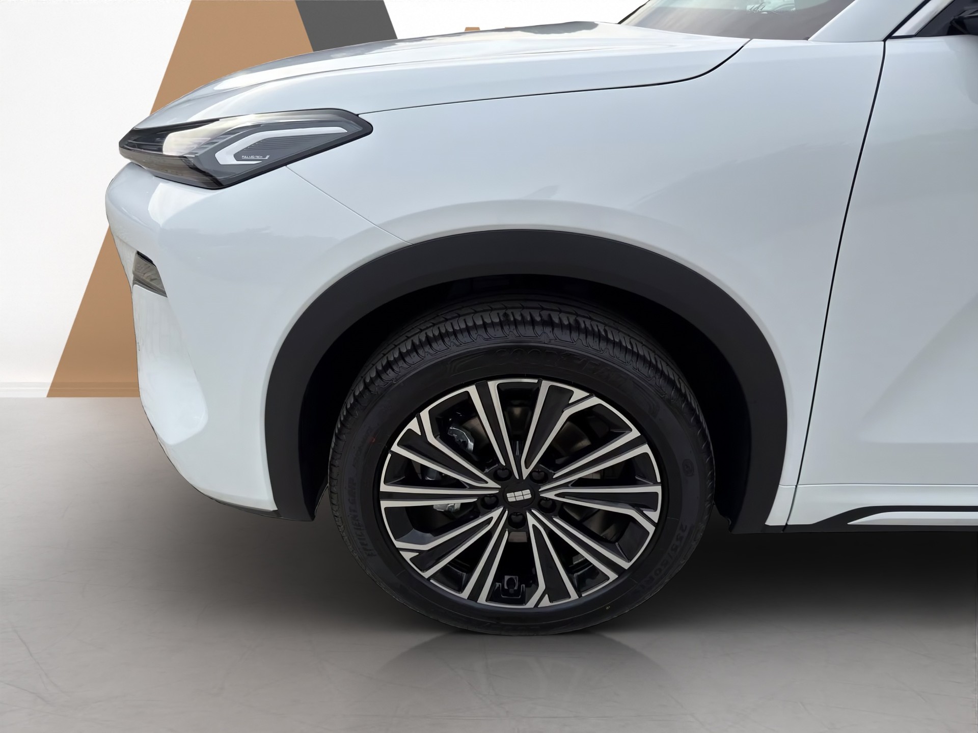 GEELY Starray EM-i Max+ PHEV - 11