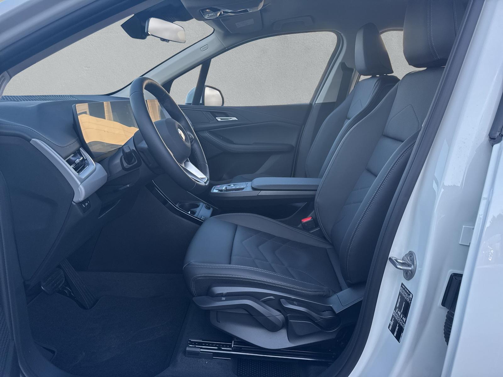 BMW 218i Active Tourer U06 (CH) AHK 1.3T 📍 - 6