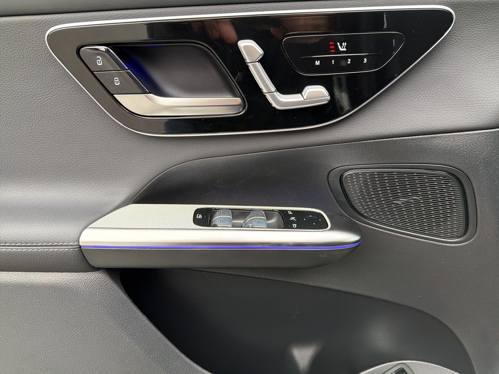 MERCEDES-BENZ GLC 300 de 4Matic EQ Star 9G-Tronic - 12