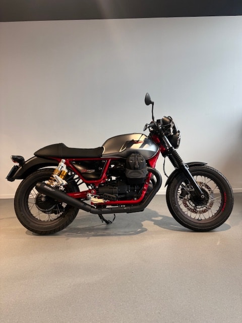 MOTO GUZZI V7 III Racer 750 ABS - 2