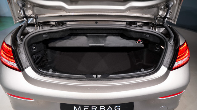 MERCEDES-BENZ C 200 AMG Line 4Matic - 10