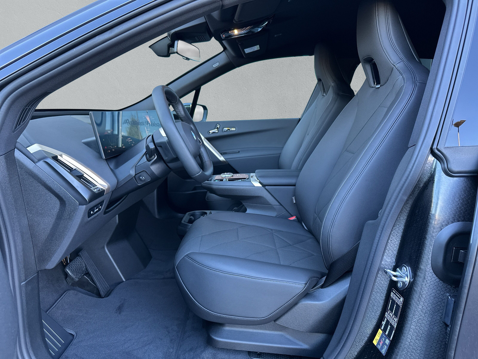 BMW iX xDrive60 M Sport Pro**Action de leasing à 0.0%** - 12