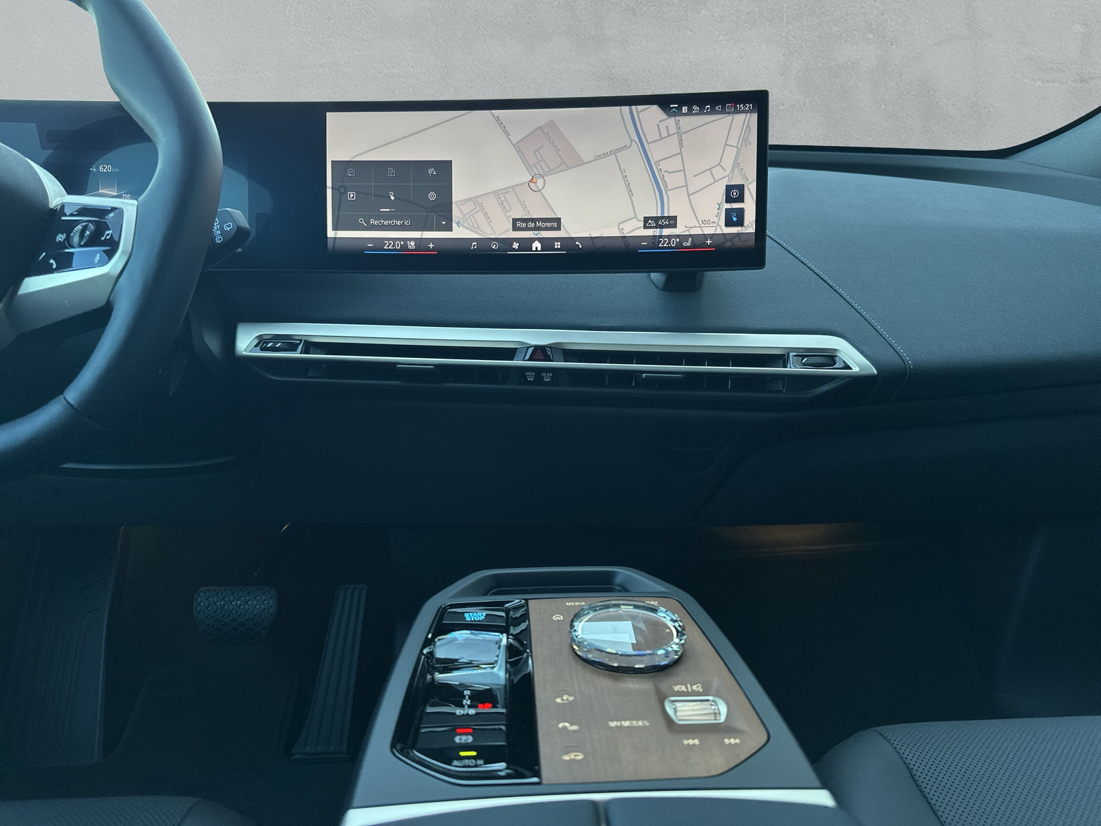 BMW iX xDrive60 M Sport Pro**Action de leasing à 0.0%** - 18