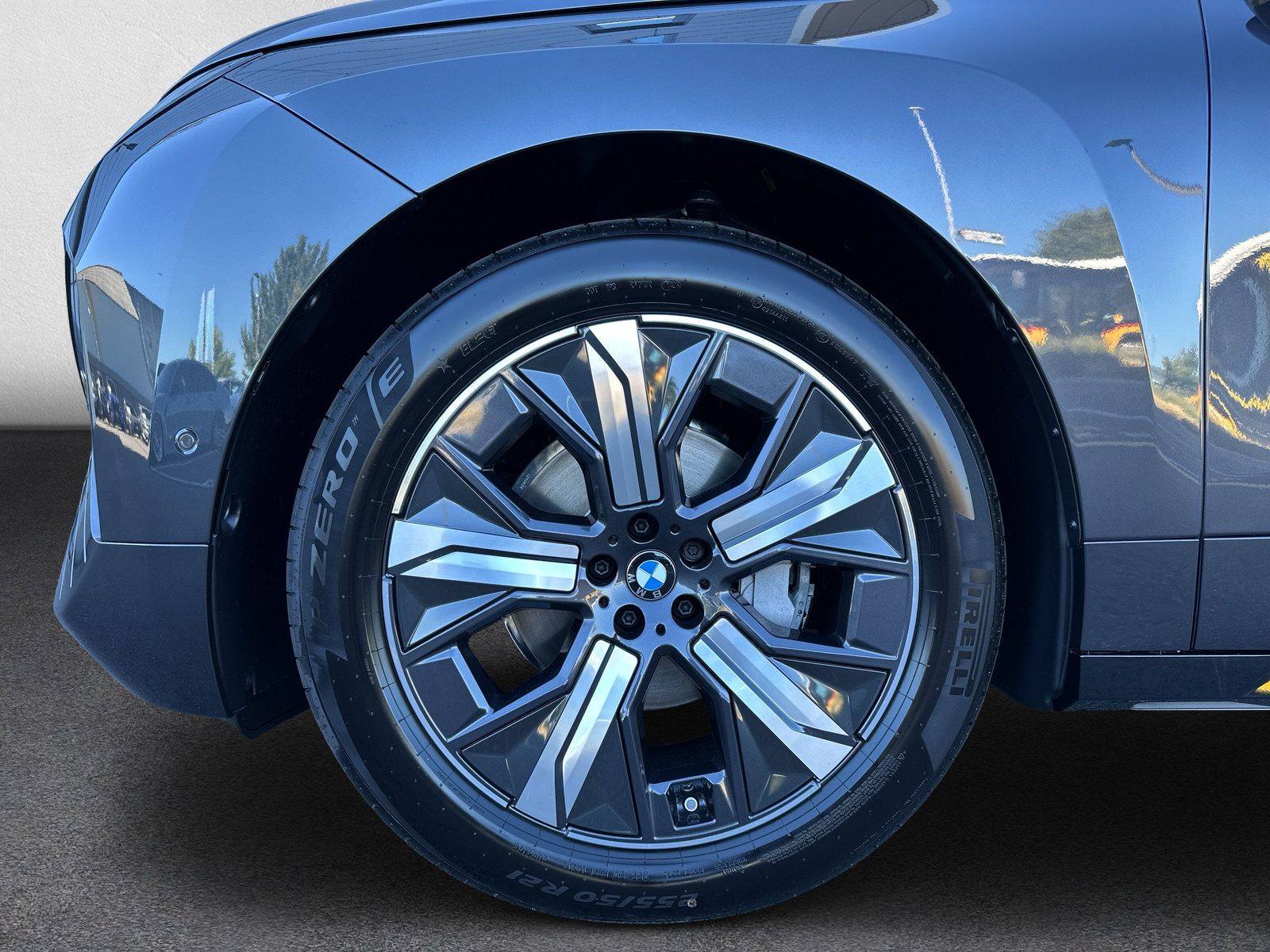 BMW iX xDrive60 M Sport Pro**Action de leasing à 0.0%** - 10