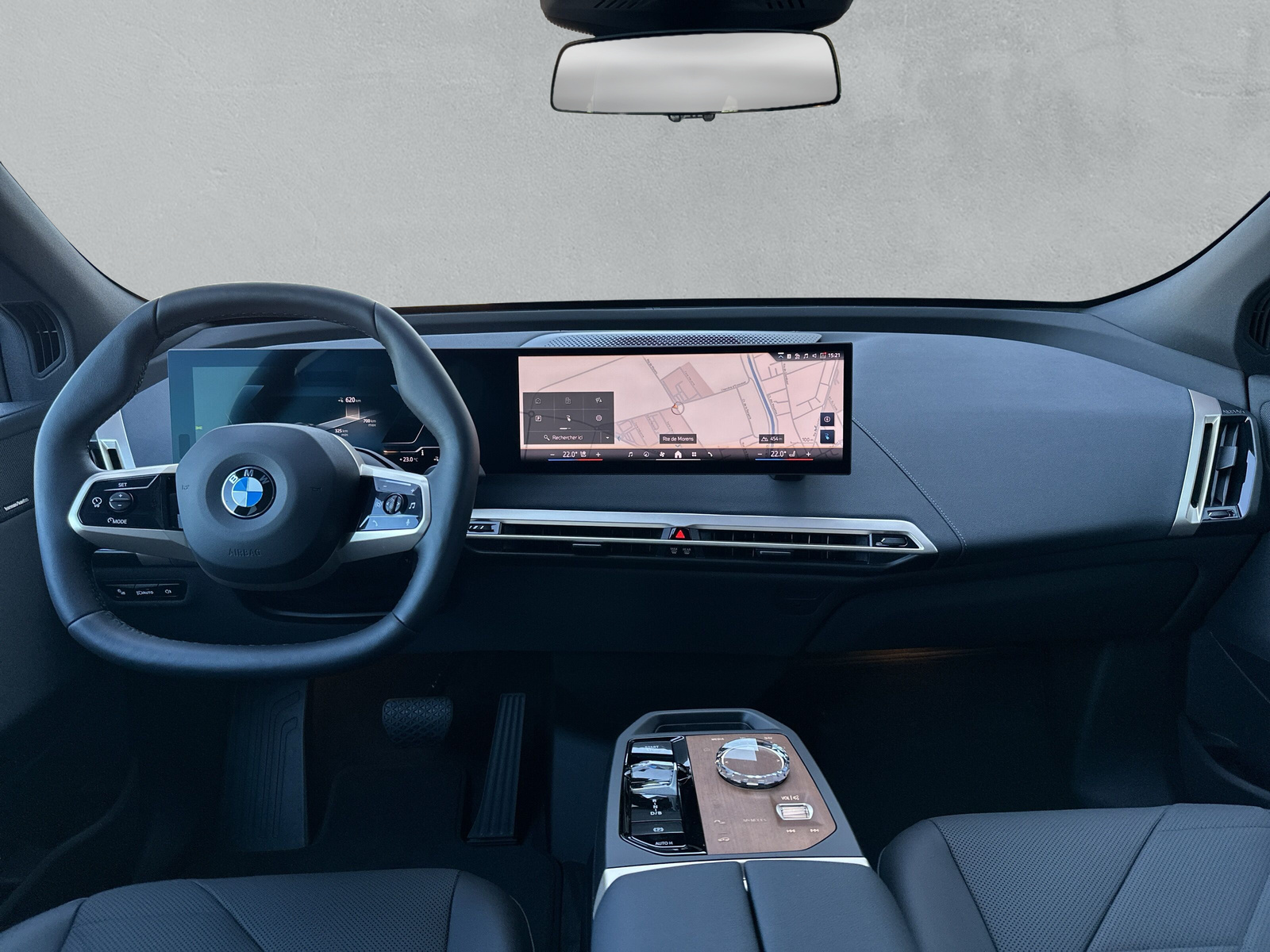 BMW iX xDrive60 M Sport Pro**Action de leasing à 0.0%** - 17
