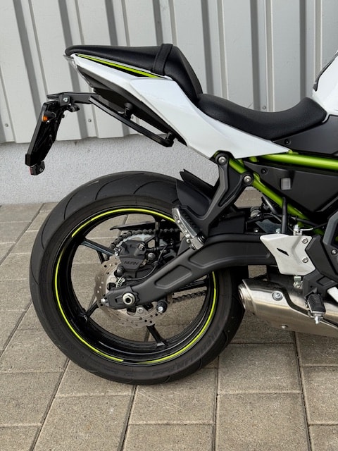 KAWASAKI Z 650 - 8