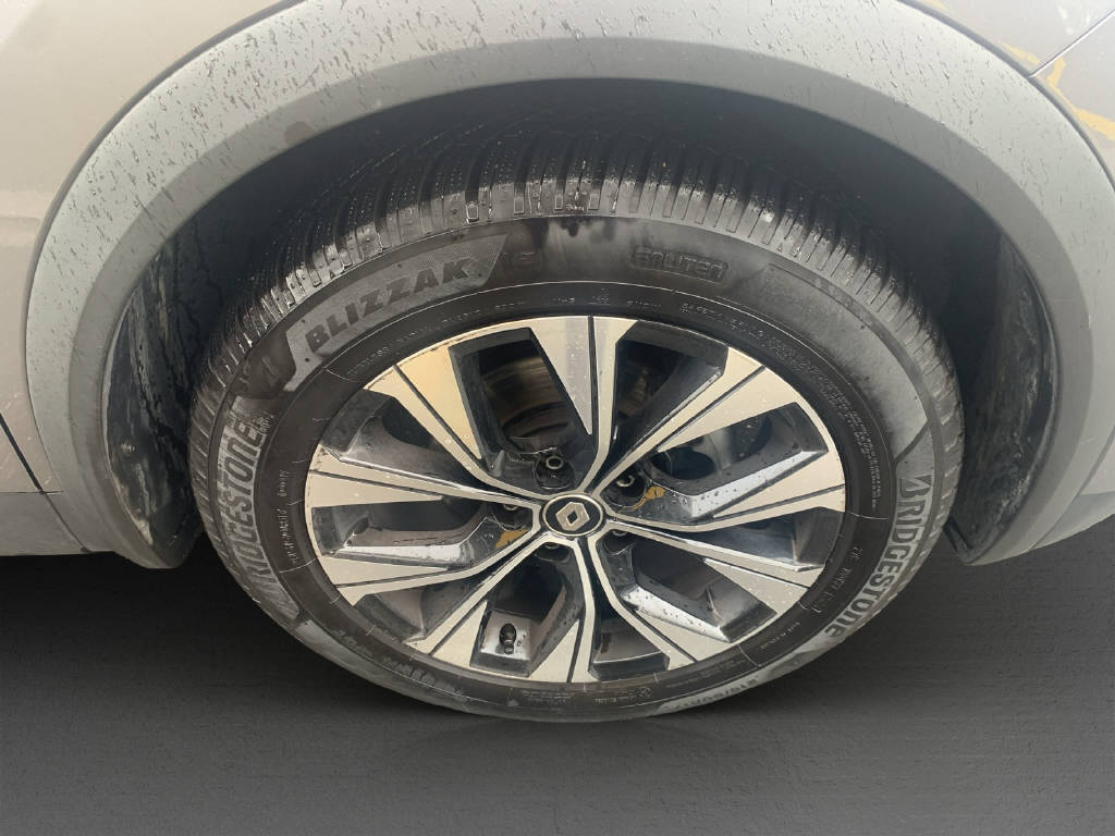 RENAULT Captur 1.3 TCe 140 techno EDC - 16