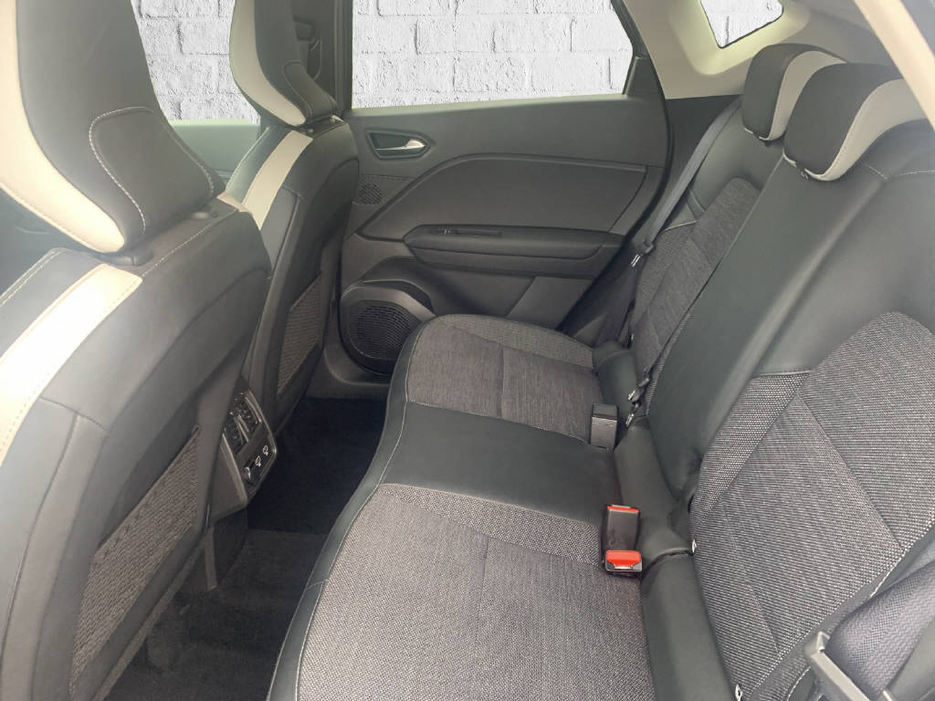 RENAULT Captur 1.3 TCe 140 techno EDC - 14