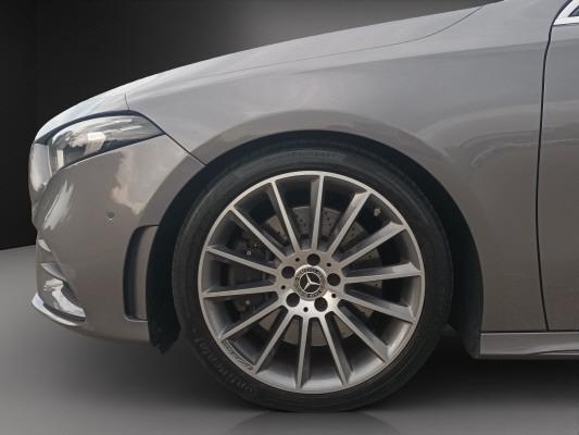 MERCEDES-BENZ A 250 AMG Line - 6