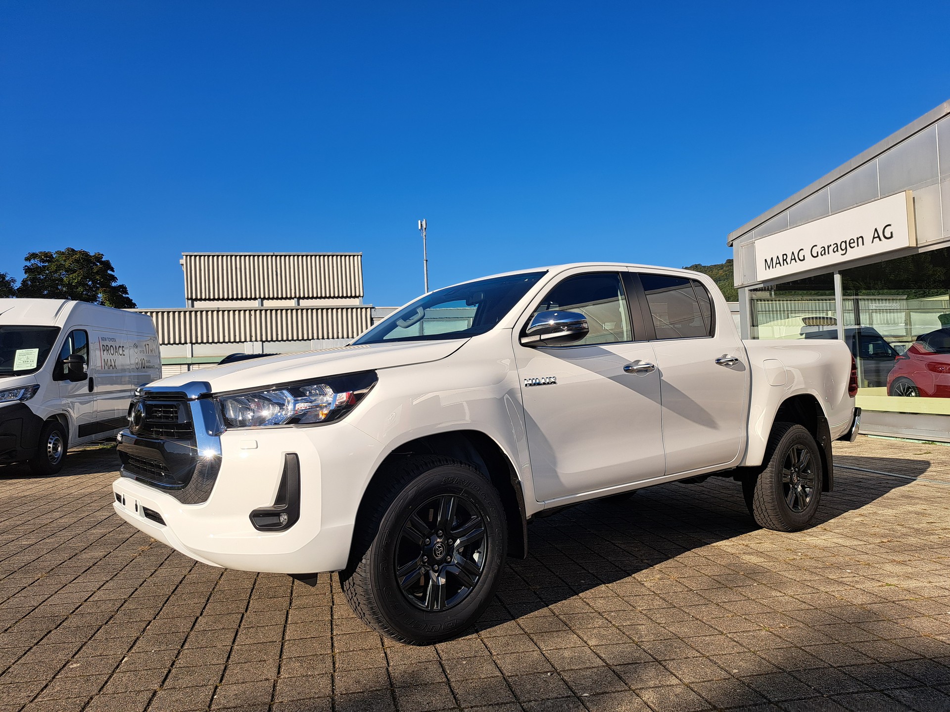 TOYOTA Hilux 2.8d MHEV Style Double Cab 4x4