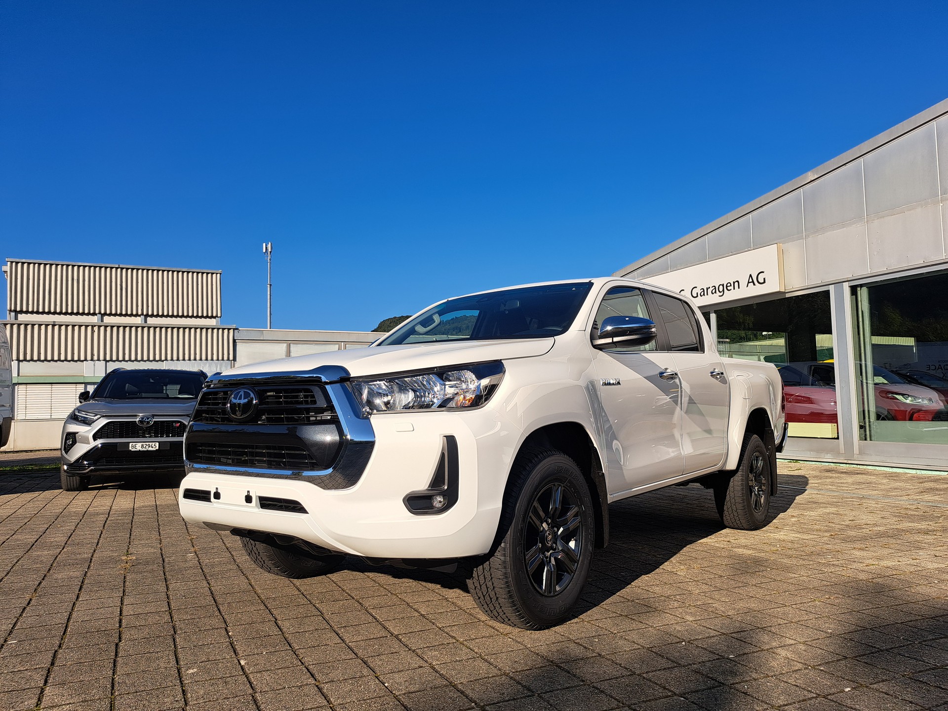 TOYOTA Hilux 2.8d MHEV Style Double Cab 4x4 - 2