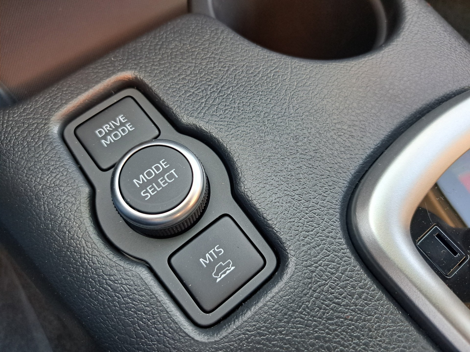 TOYOTA Hilux 2.8d MHEV Style Double Cab 4x4 - 14