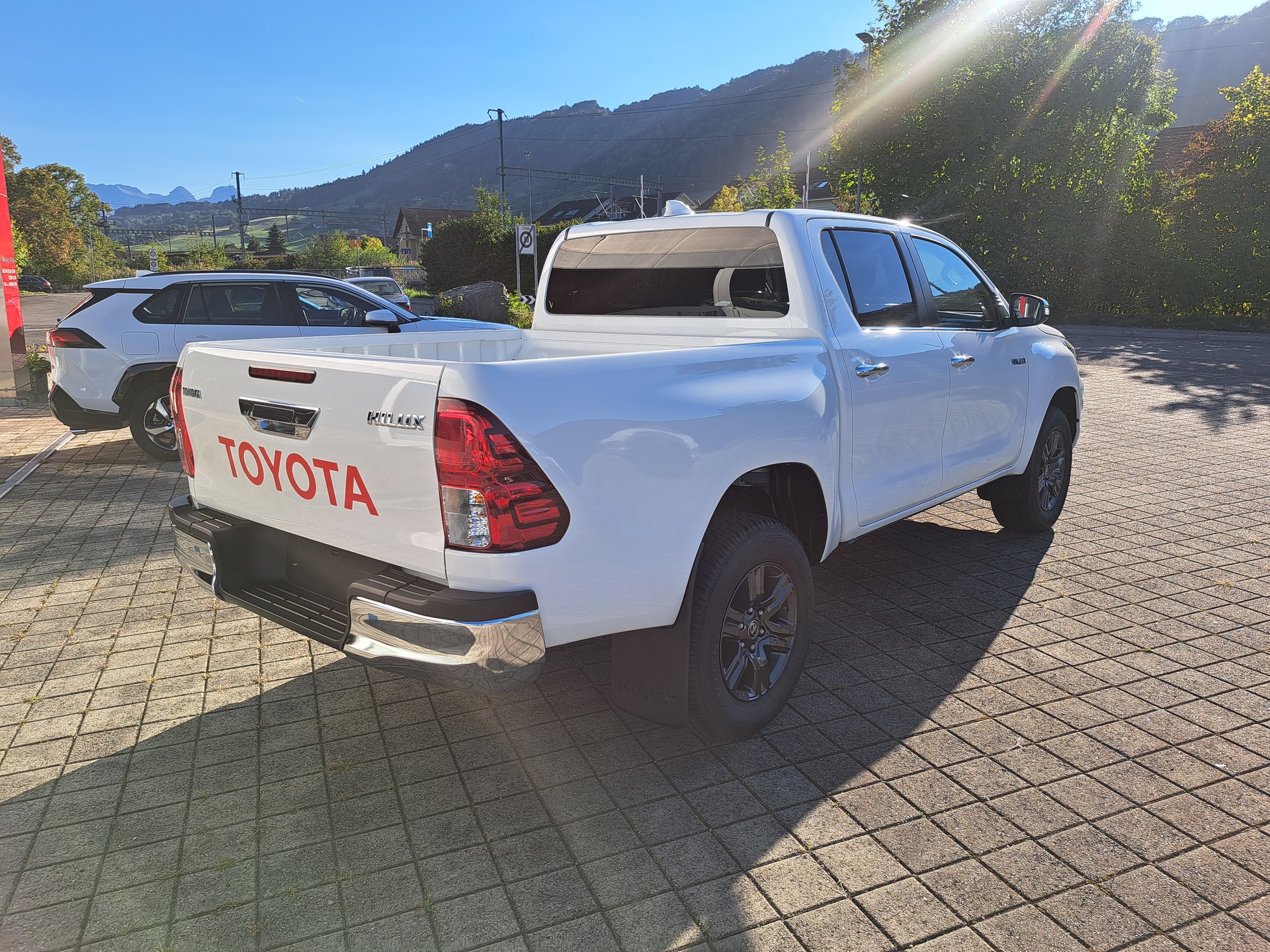 TOYOTA Hilux 2.8d MHEV Style Double Cab 4x4 - 7