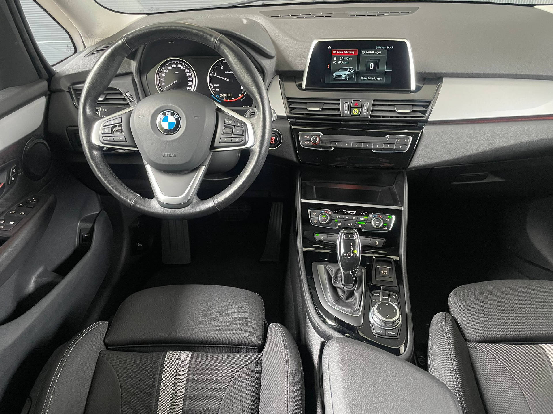 BMW 218d xDrive Gran Tourer-6