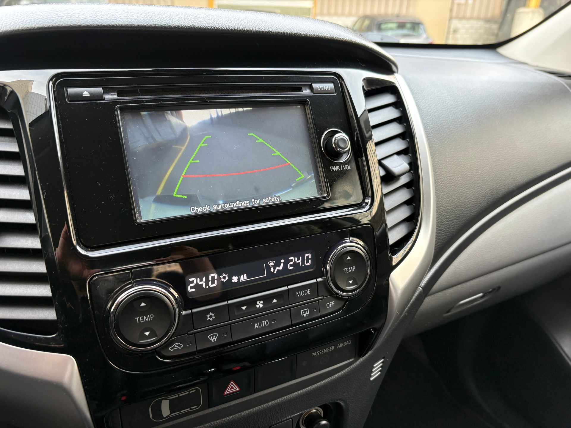 FIAT Fullback LX 2.4 MJ DC Swiss 4WD - 13