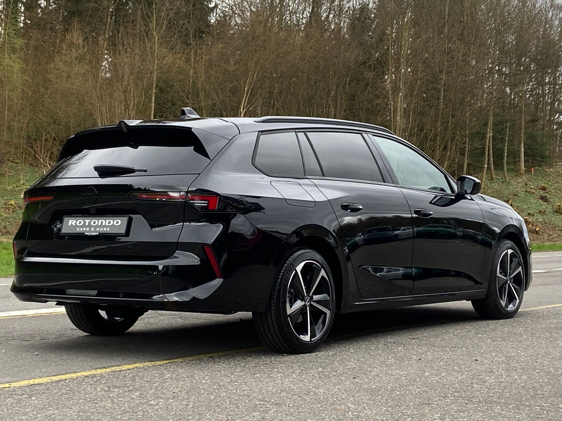 OPEL Astra Sports Tourer 1.2i Turbo GS Automat - 15