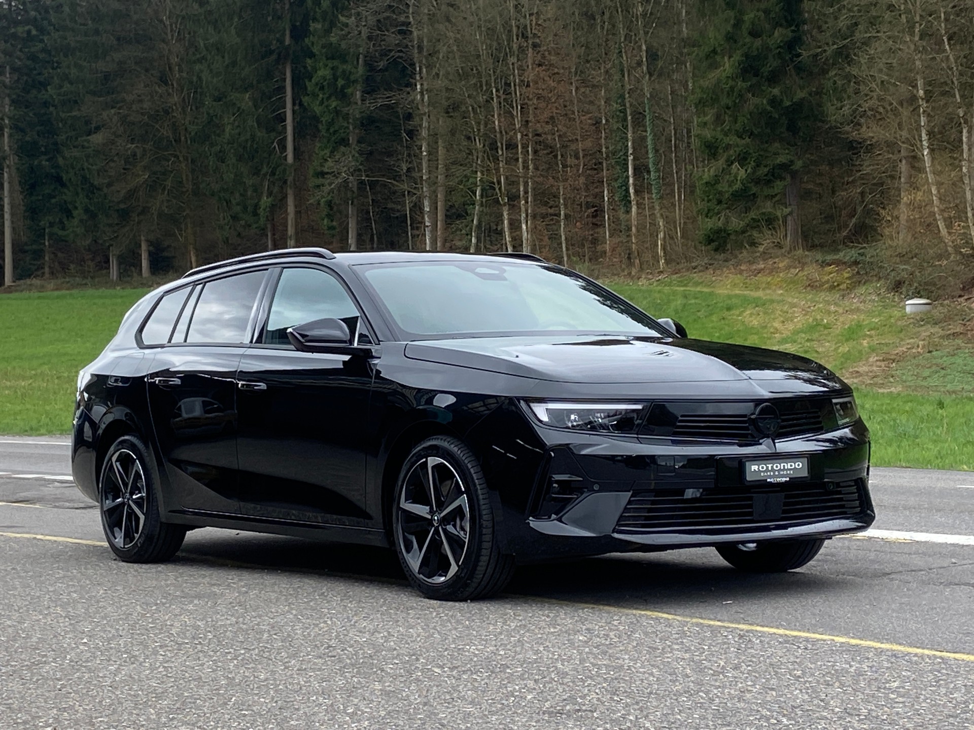 OPEL Astra Sports Tourer 1.2i Turbo GS Automat - 13