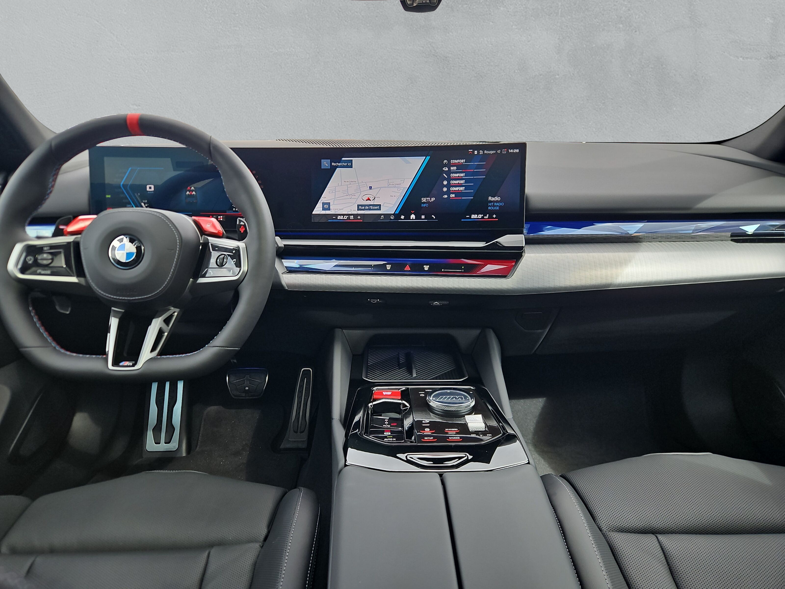 BMW M5 xDrive Touring - 13