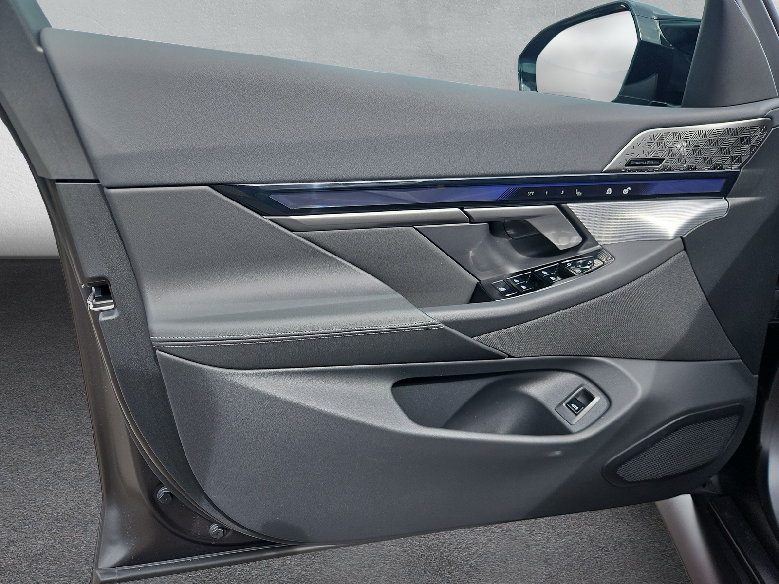 BMW M5 xDrive Touring - 17