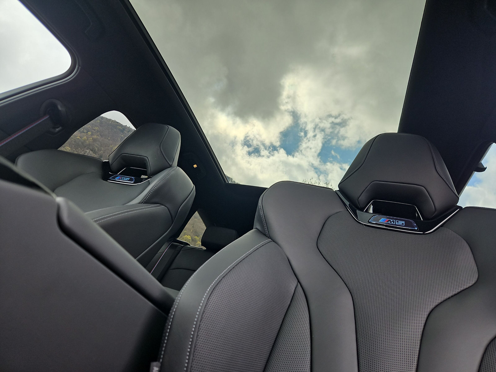 BMW M5 xDrive Touring - 22