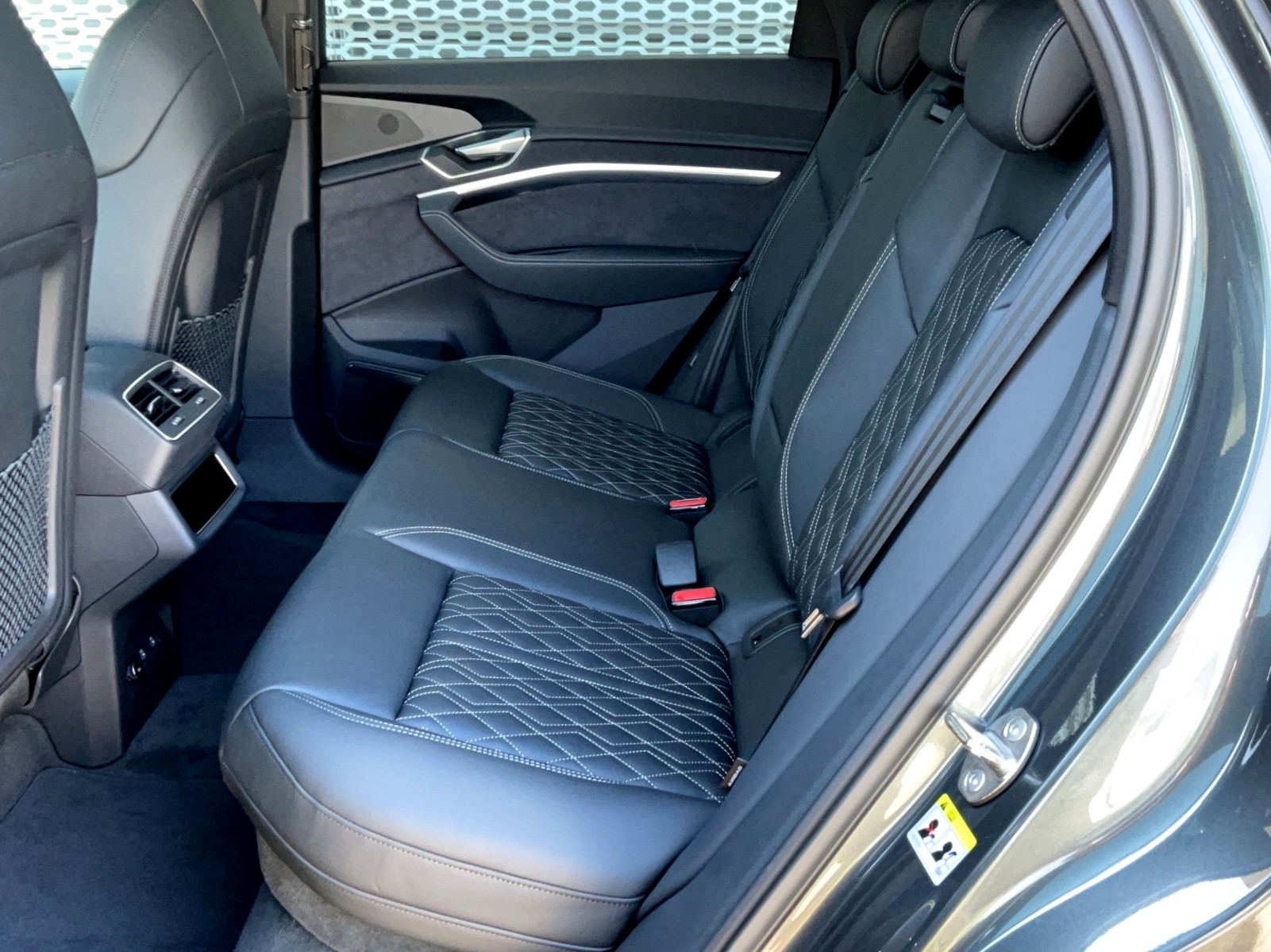 AUDI e-tron 55 S Line Black Edition quattro - 11