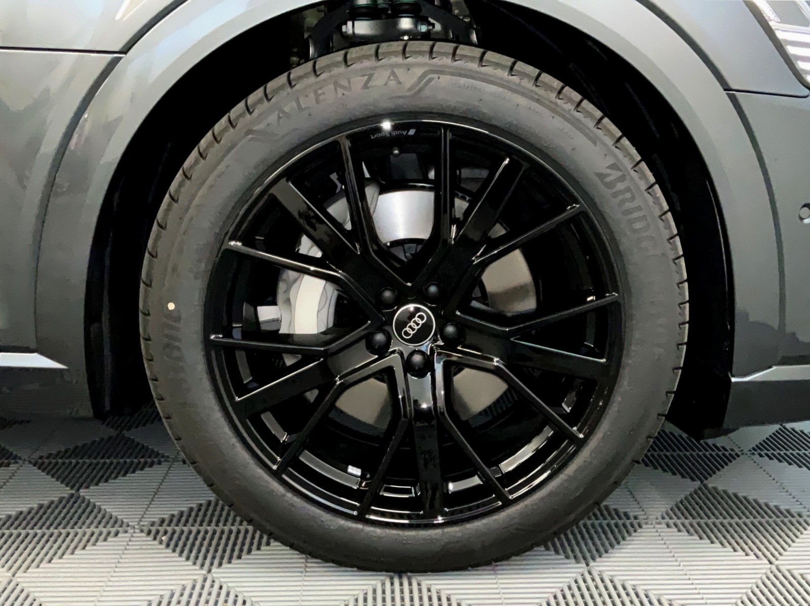 AUDI e-tron 55 S Line Black Edition quattro - 13