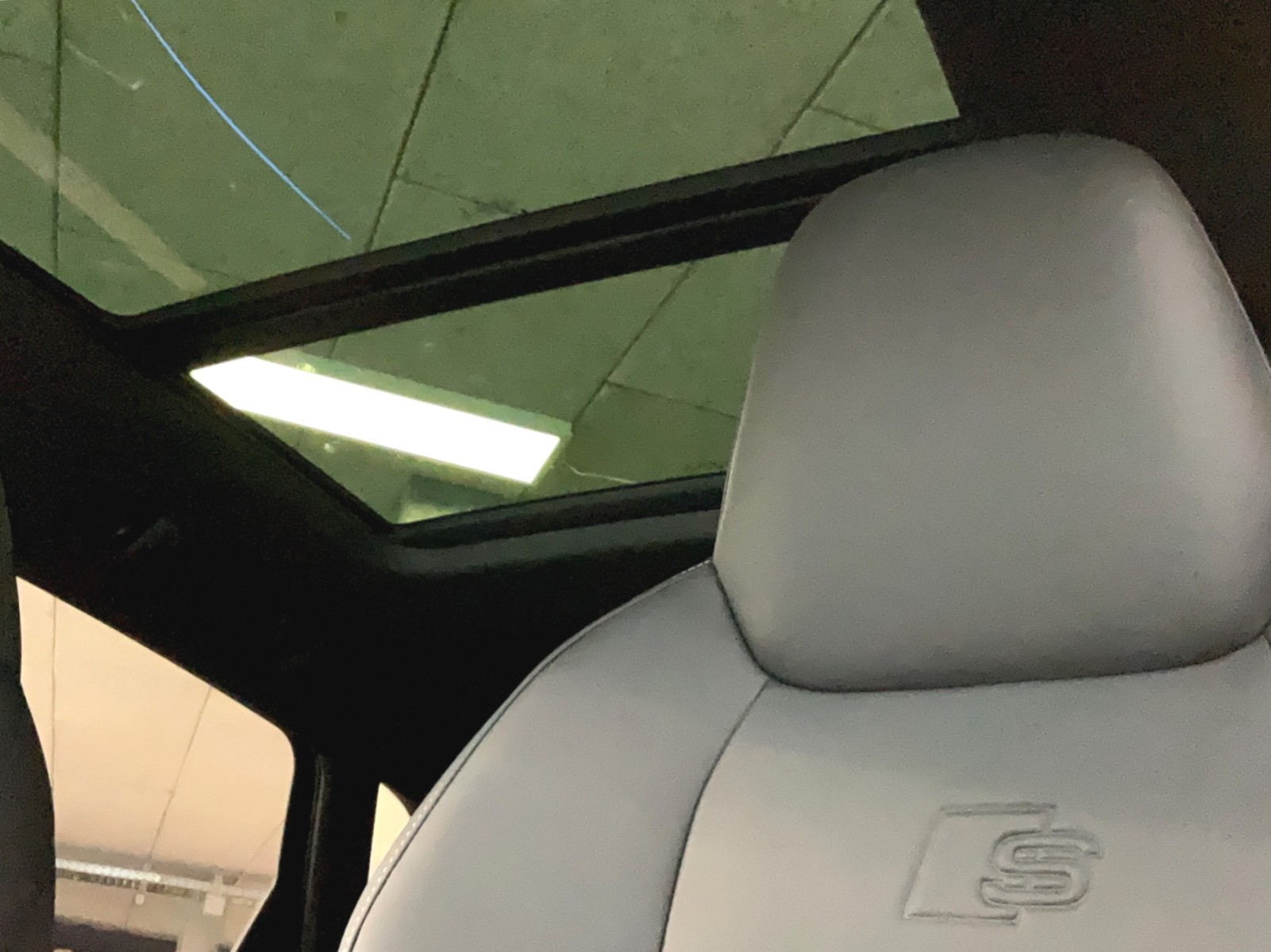 AUDI e-tron 55 S Line Black Edition quattro - 14