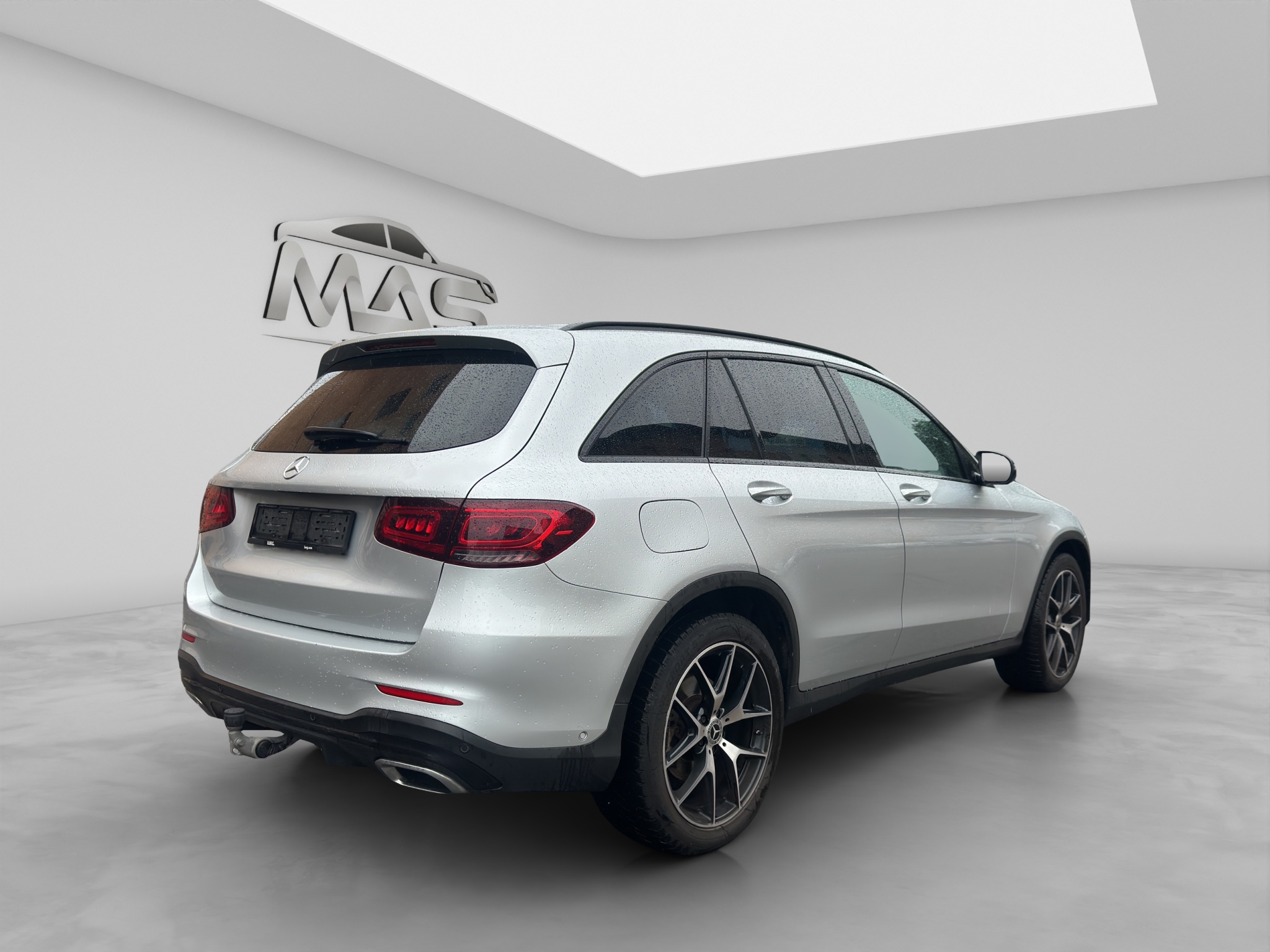 MERCEDES-BENZ GLC 220 5