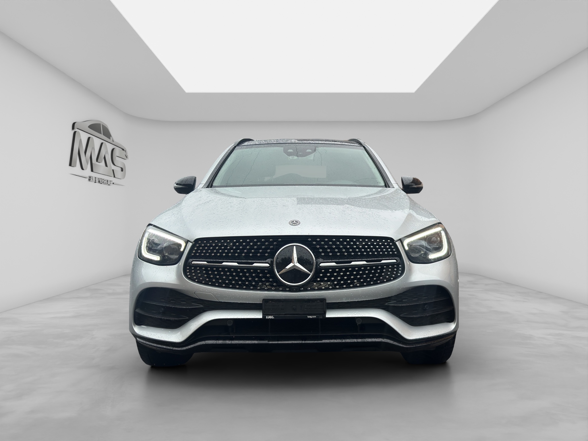 MERCEDES-BENZ GLC 220 2