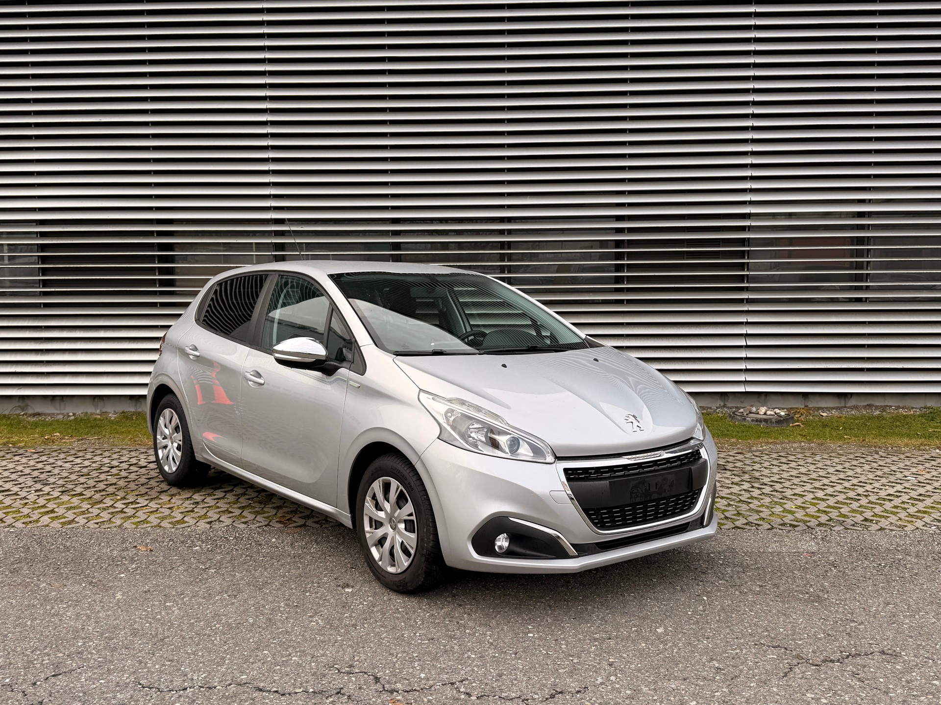 PEUGEOT 208 1.2 PureTech Urban Soul