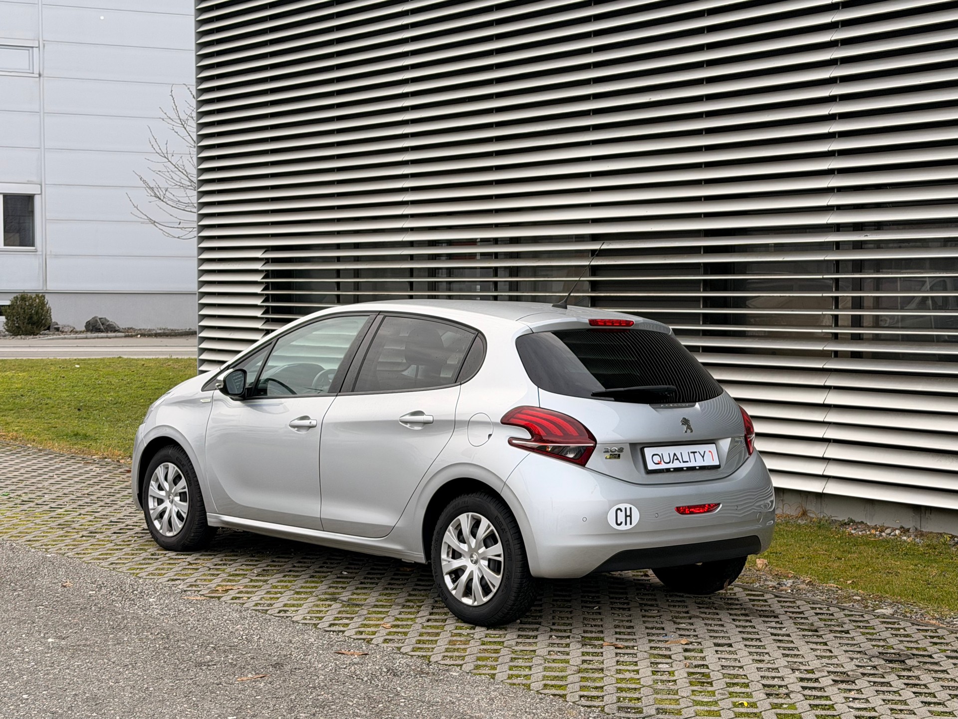 PEUGEOT 208 1.2 PureTech Urban Soul - 3