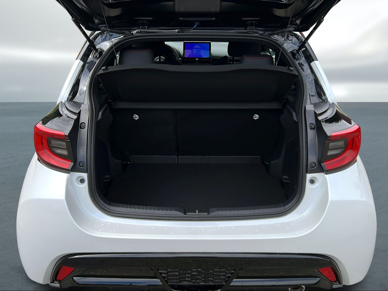 TOYOTA Yaris 1.5 GR Sport e-CVT - 13