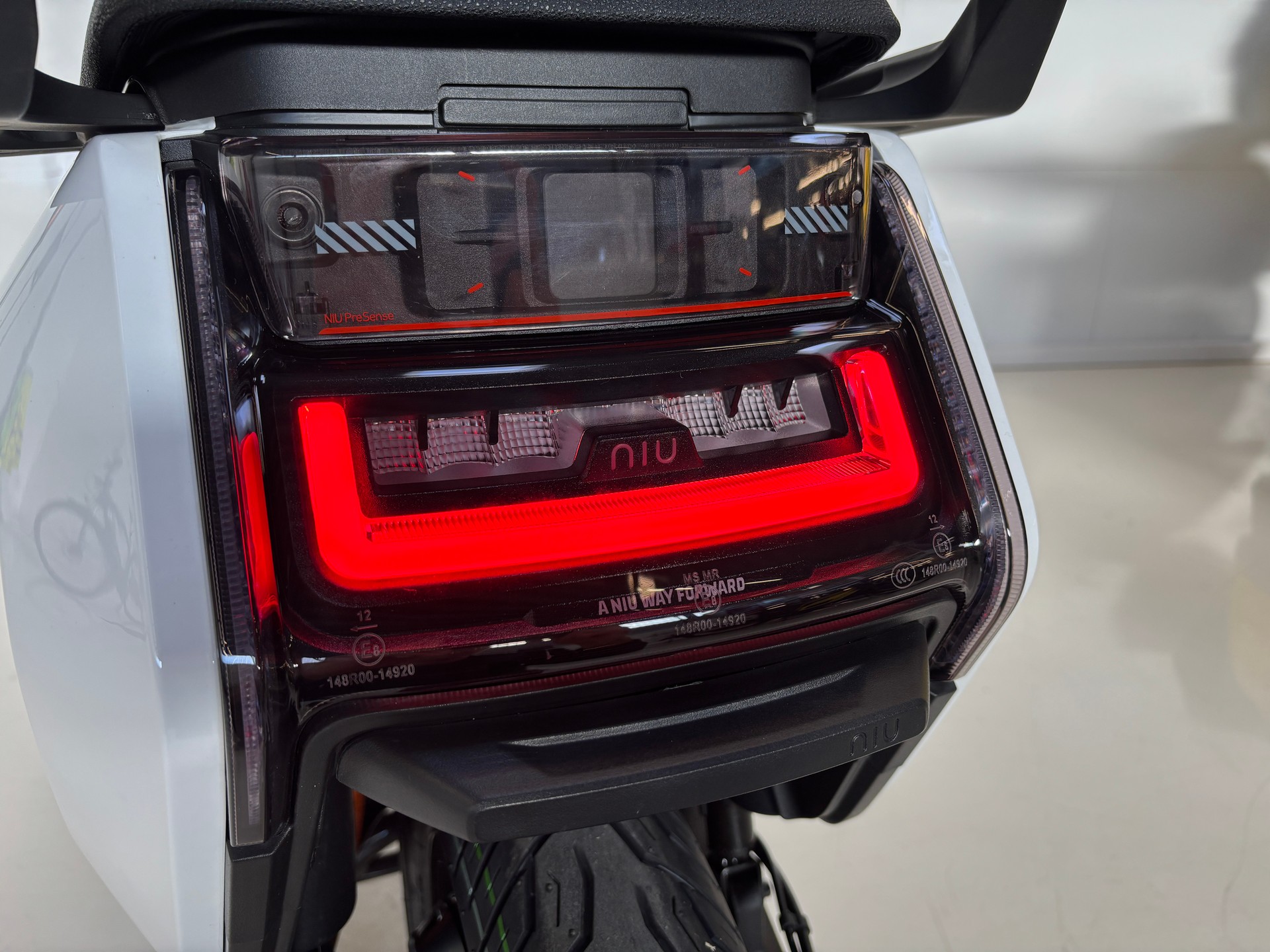 NIU NQiX 500 - 7