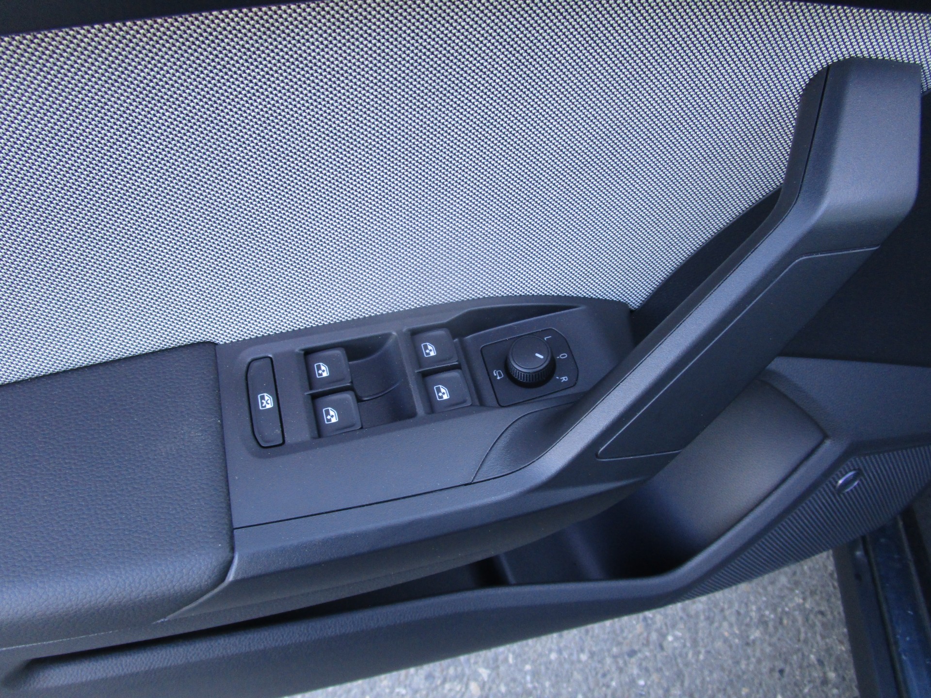 SEAT Arona 1.5 Eco TSI FR DSG - 12