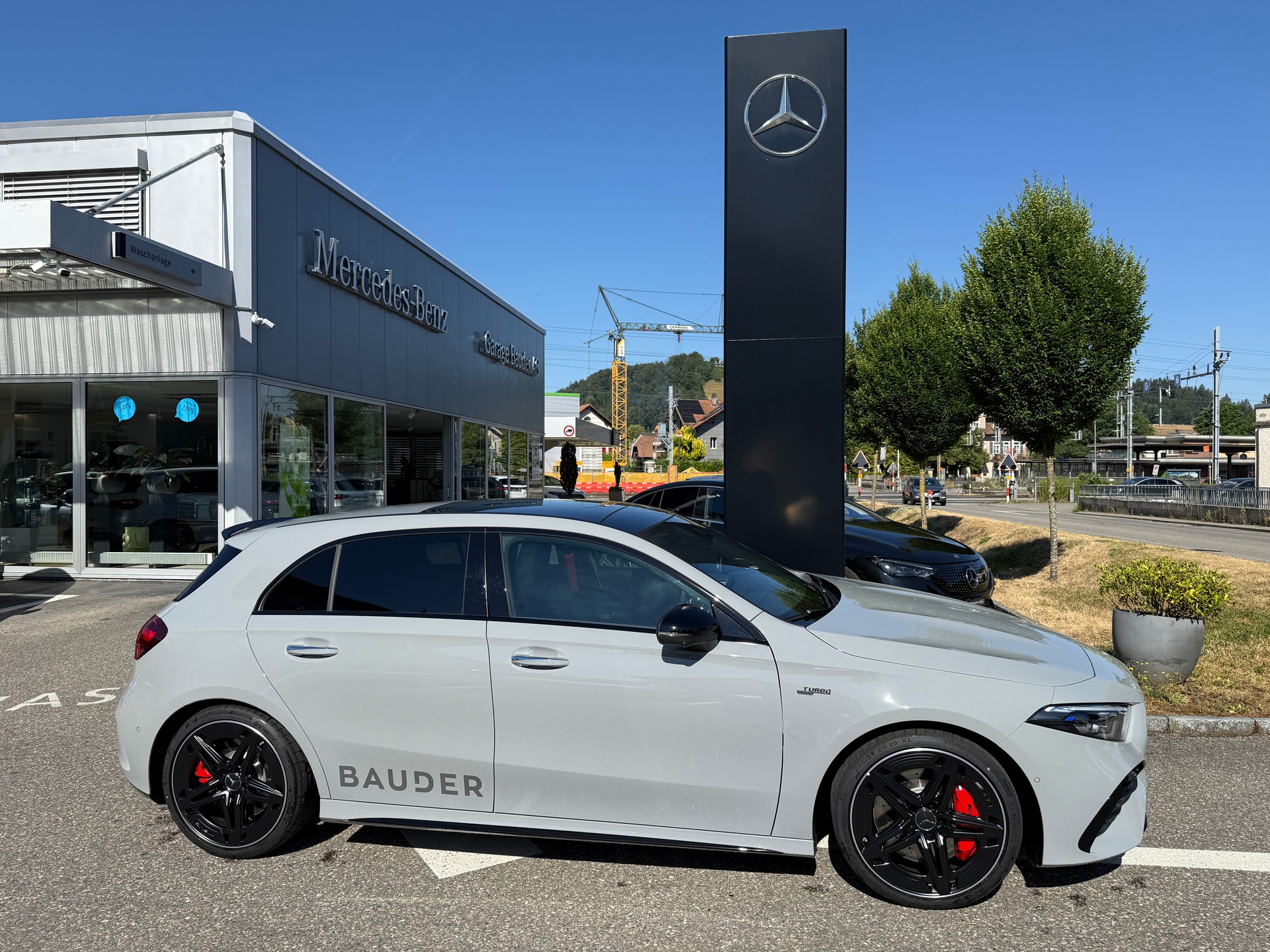 MERCEDES-BENZ A 35 AMG 4matic - 10