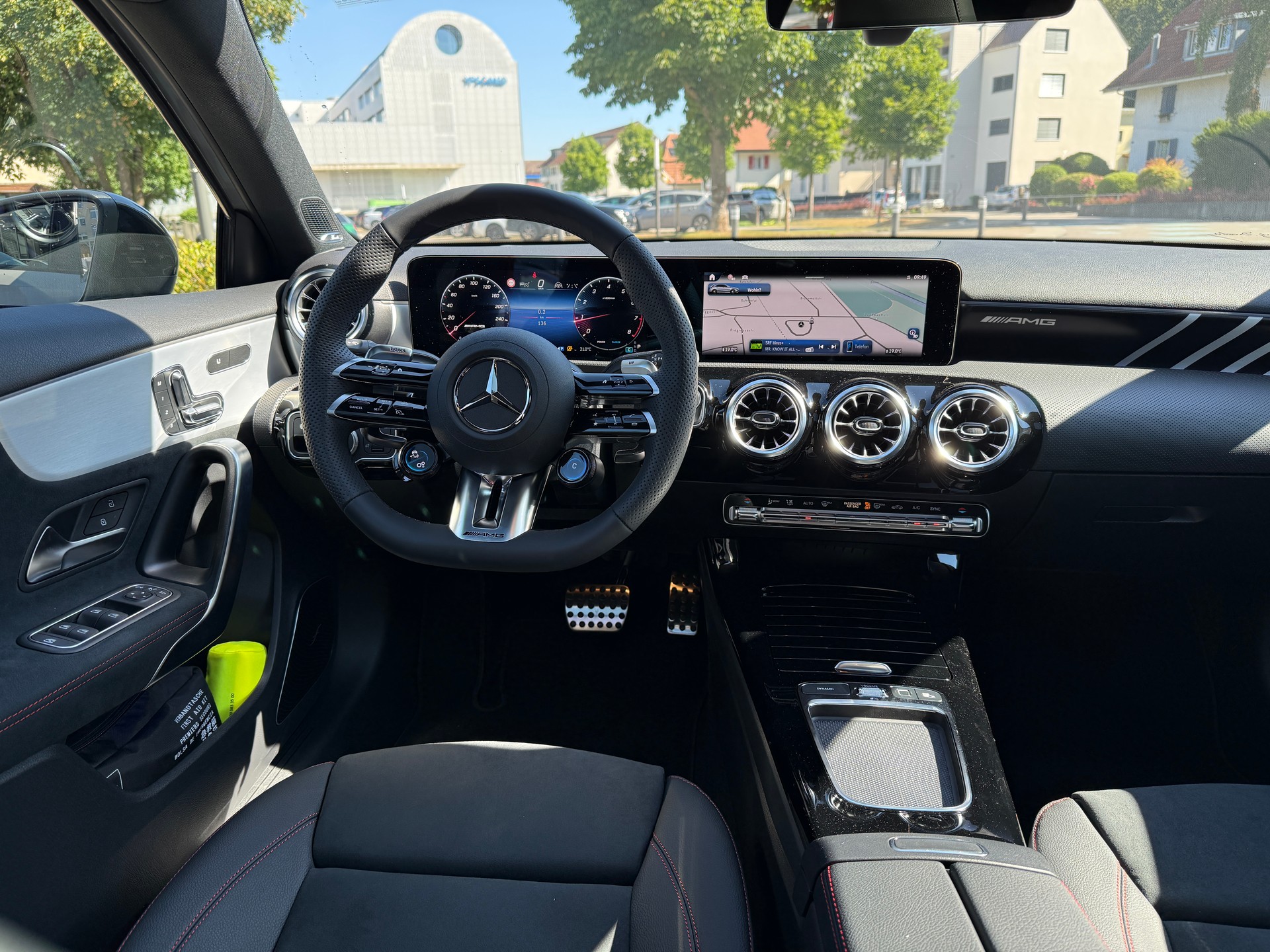MERCEDES-BENZ A 35 AMG 4matic - 5