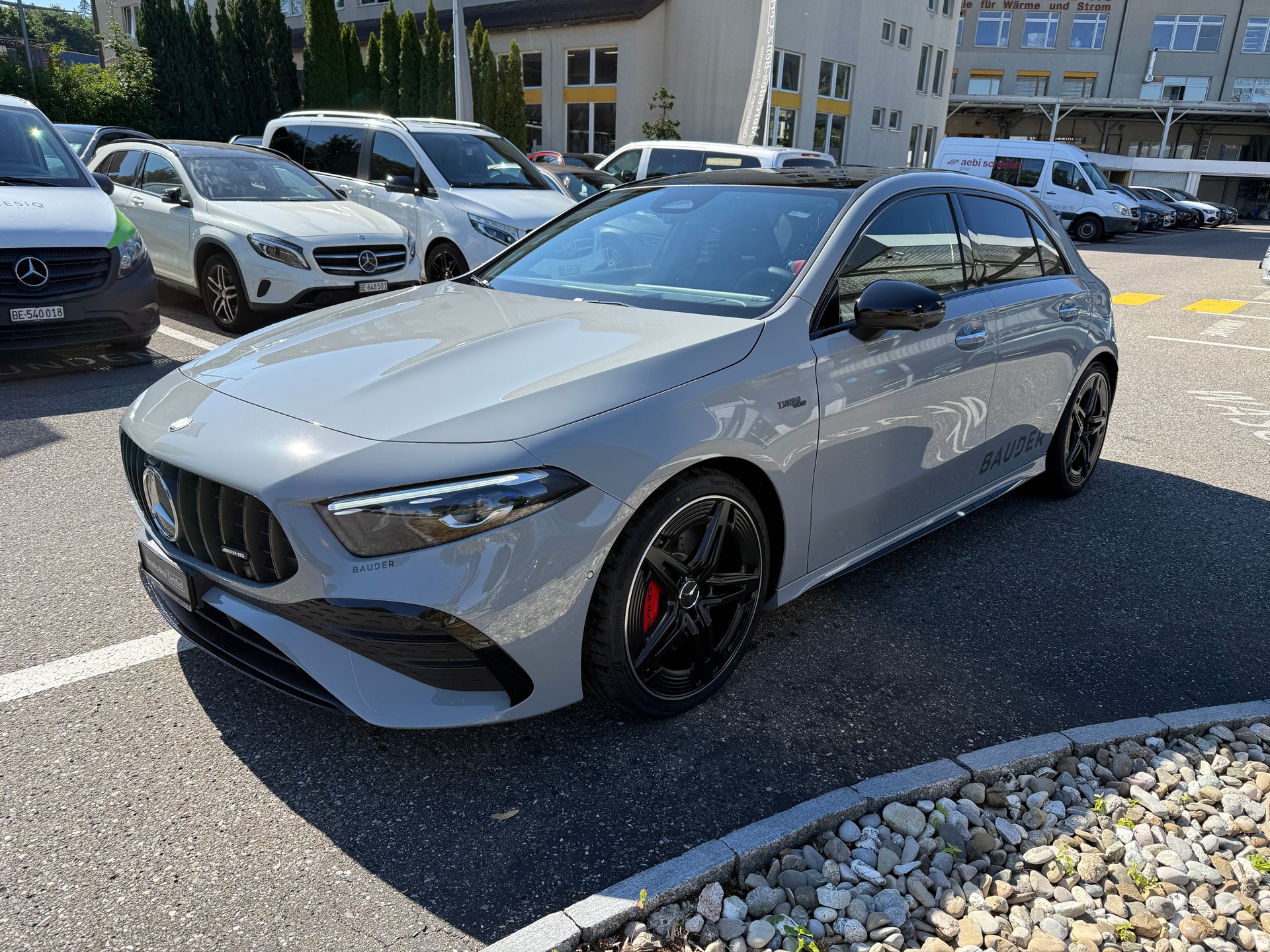 MERCEDES-BENZ A 35 AMG 4matic - 3