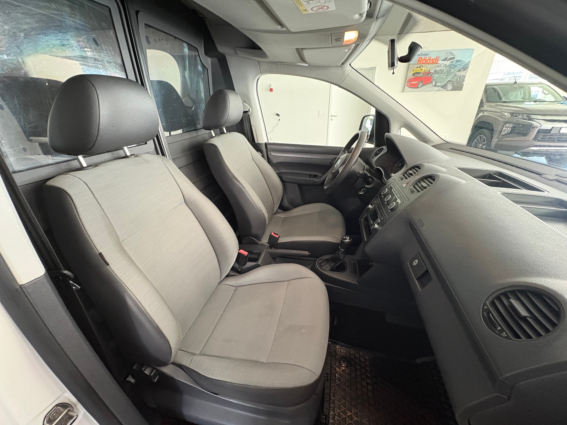 VW Caddy Maxi 2.0 TDI - 11