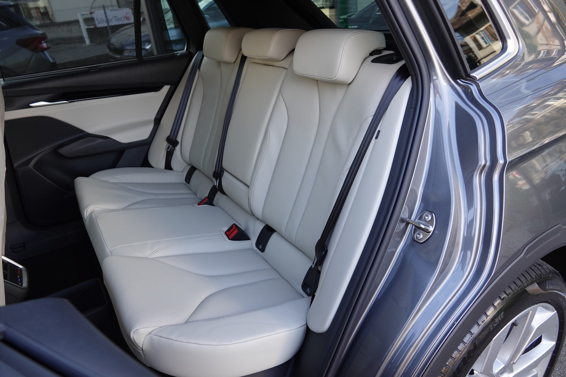 SKODA Elroq 85 4x4 L&K - 17