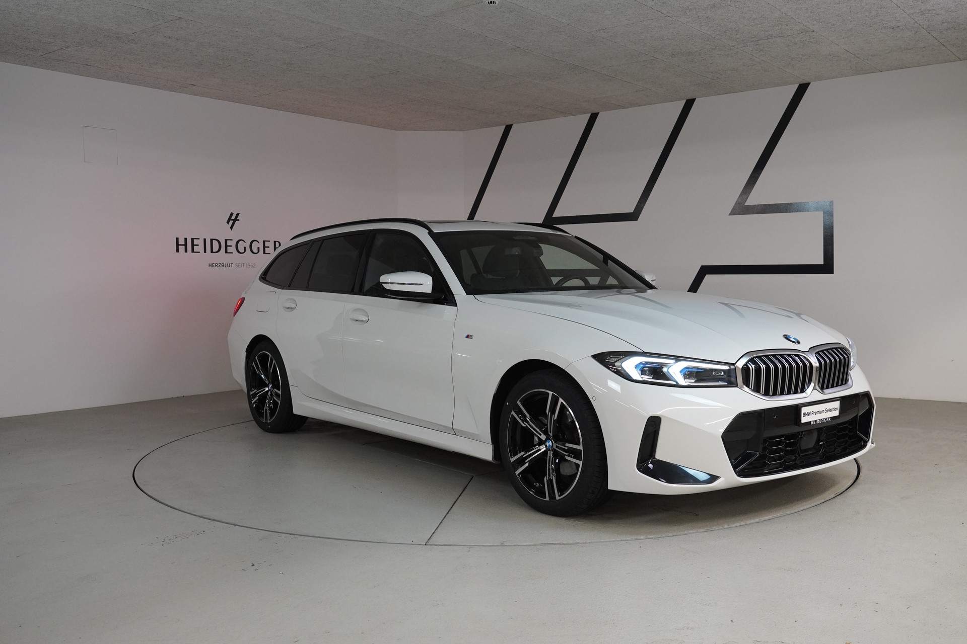 BMW 320d xDrive 48V Touring Steptronic M Sport - 3