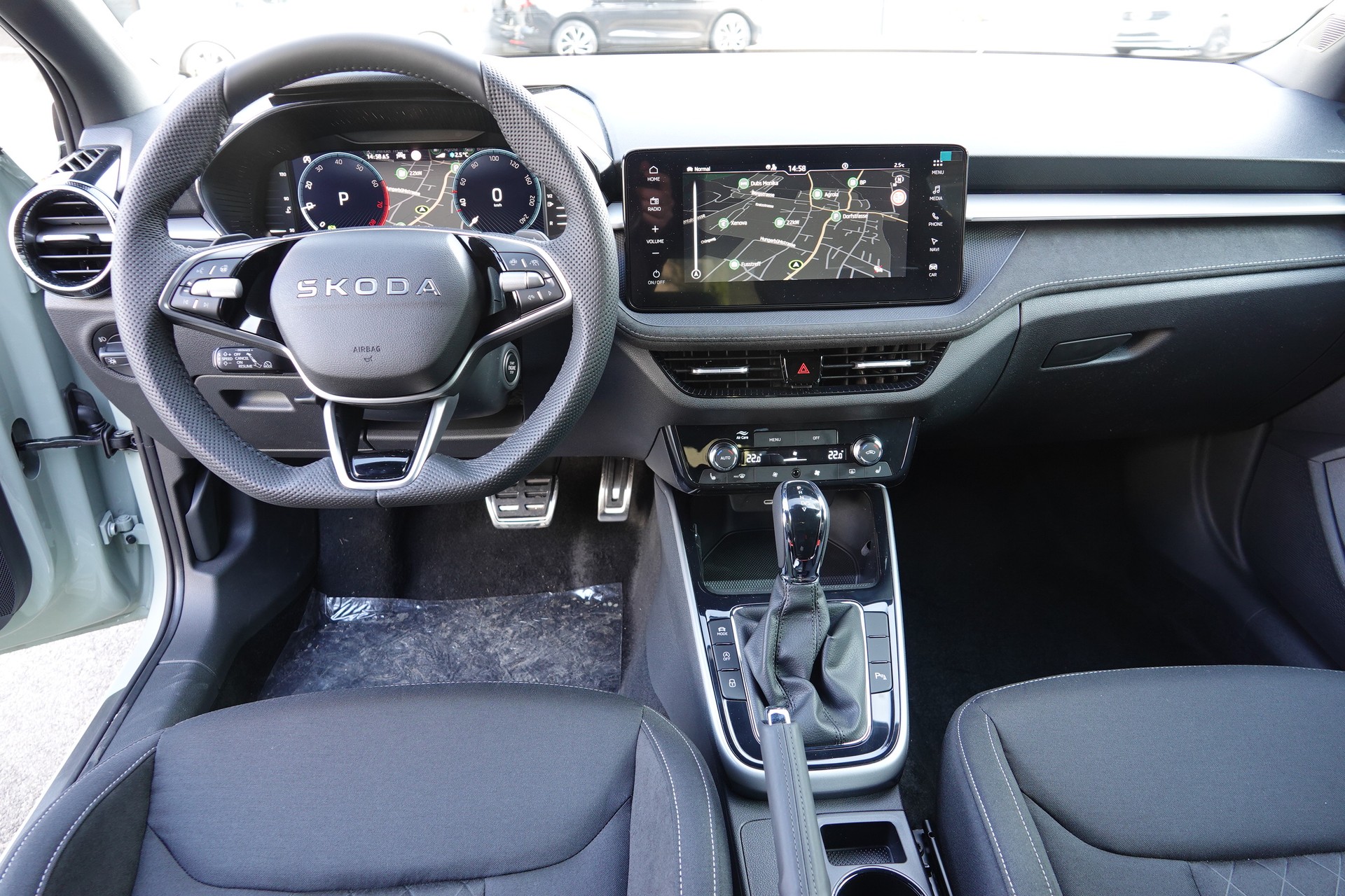 SKODA Fabia 1.0 TSI Dynamic DSG - 10