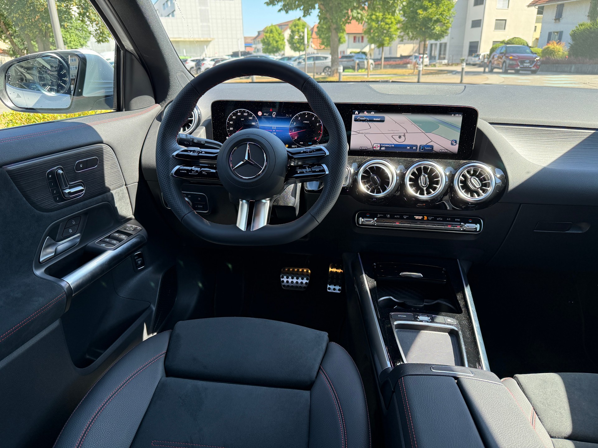 MERCEDES-BENZ GLA 250 Swiss Star AMG Line 4matic - 5