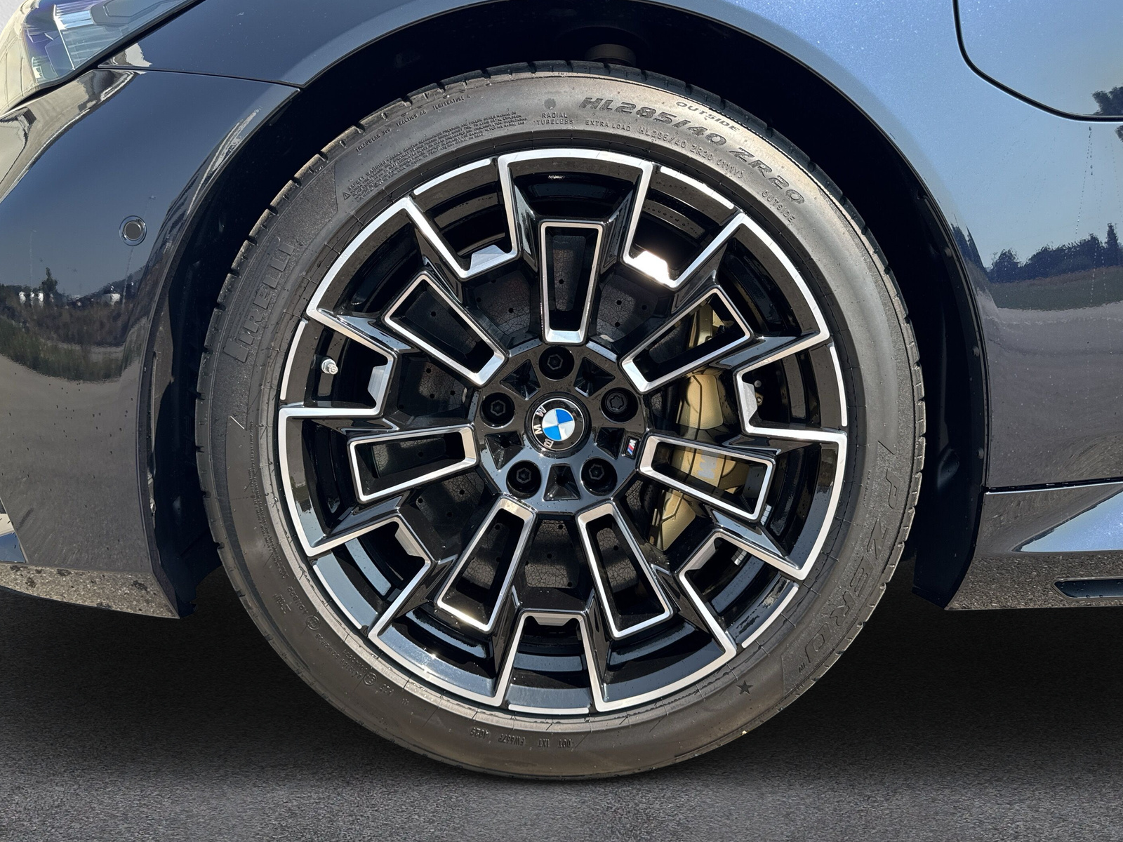 BMW M5 xDrive Touring - 10